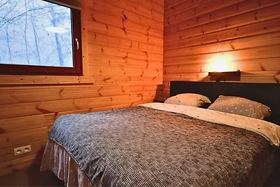 Ardennenchalet mit Balkon und Sauna
