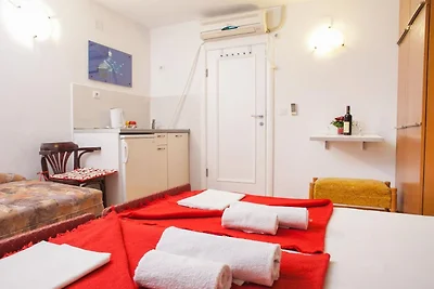 Studio with External Bathroom 2