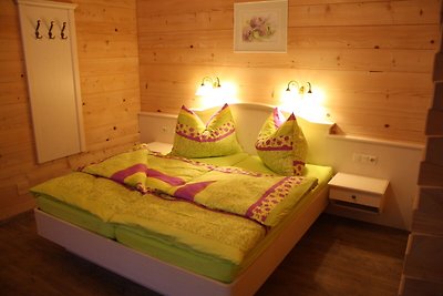 Geräumige Ferienwohnung mit Sauna in Leogang