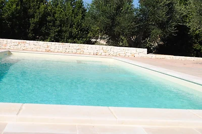 Trullo in Apulien mit Pool und Charme