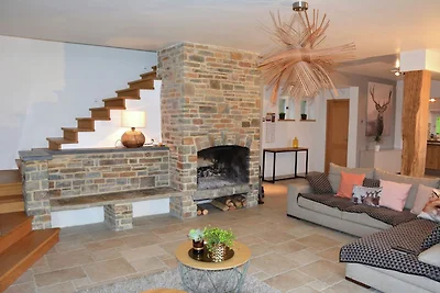 Chalet a Stoumont con piscina e sauna