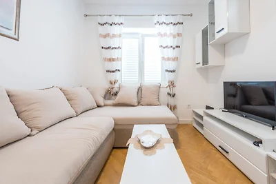 Apartments Lucija - Two Bedroom Apartment wit...