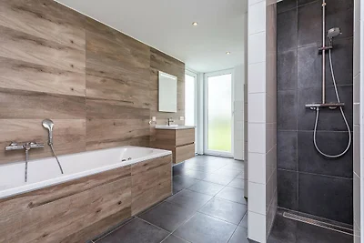 Moderne villa met wellness in Limburg