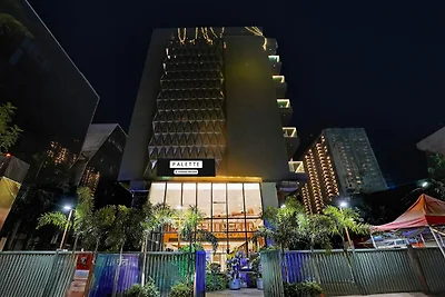 Eleganza di lusso a Magarpatta City Pune