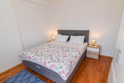 Sweet Apartment Rita - One Bedroom Apartment ...