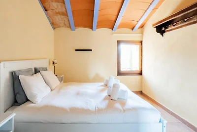 Appartement in La Garrotxa met uitzicht op he...