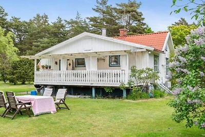 4 Sterne Ferienhaus in Fågelmara
