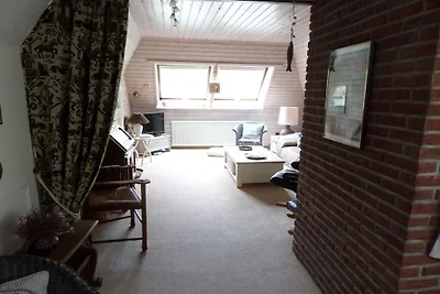 Vakantieappartement in Nebel met zwembad
