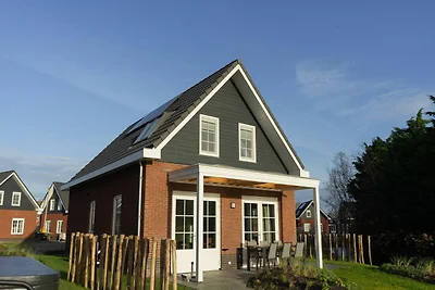 Villa sull'acqua sostenibile con...