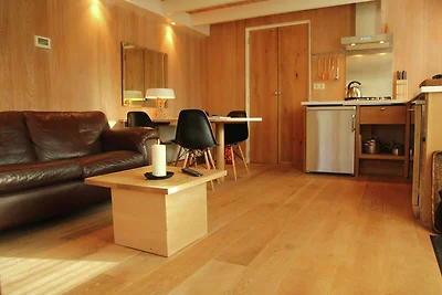 Accogliente casa estiva a Heiloo con terrazza