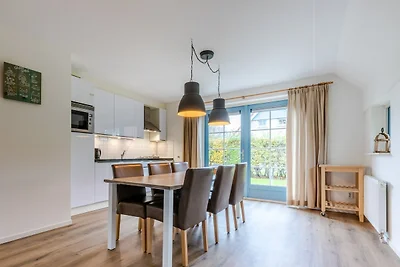 Villa in landhuisstijl met afwasmachine 2km v...