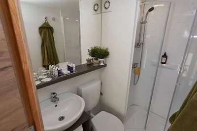Sfeervolle Tentlodge Maastricht op 16 km.