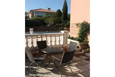 Ferienwohnung in Agay mit Schwimmbecken