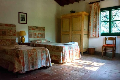 Appartamento con piscina a Ghizzano Italia