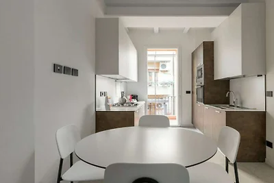 Capo di Lucca 10 - White Daisy Apartment