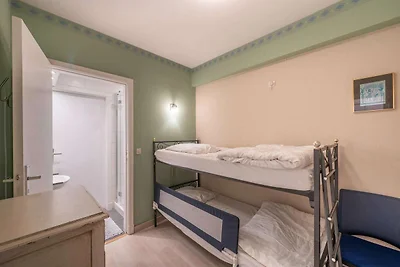 Modern appartement met uitzicht op zee
