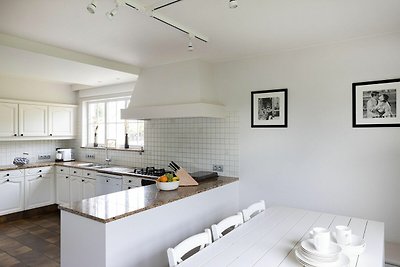 Moderne villa in Koksijde vlak bij de kust