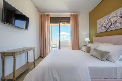 Villa in Skouloufia mit Meerblick & Pool