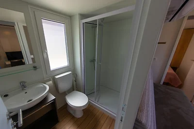 Klenovica Basis mit privater Terrasse