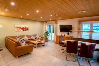 Ferienhaus in Altefähr mit Schwimmbecken