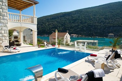 Villa Arion - Four Bedroom Villa with Terrace...