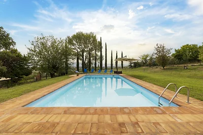 Villa privata con piscina nel cuore...
