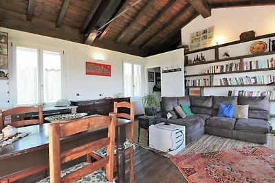 Grande casa nella campagna piemontese adatta ...