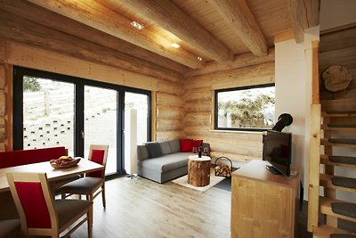 Holzchalet mit Terrasse