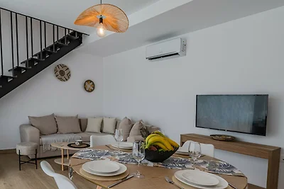 Villa in Damnoni nahe Sandstrand & Pool