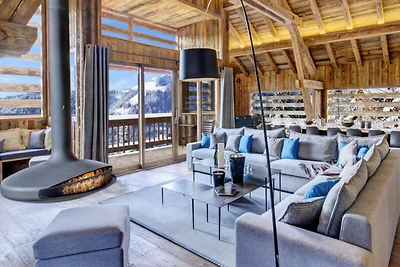 Chalet in La Clusaz mit Innenpool