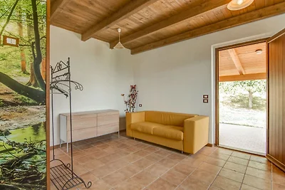 Hillside Villa mit Pool