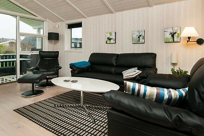 Elegantes Ferienhaus in Juelsminde mit Sauna