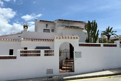 Villa in Nerja mit Pool und Garten