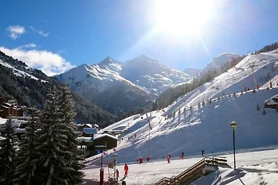 SONNIGE WOHNUNG, TV IM WOHNZIMMER UND...