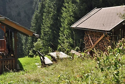 Chalet in Kolbnitz-Teuchl mit Balkon