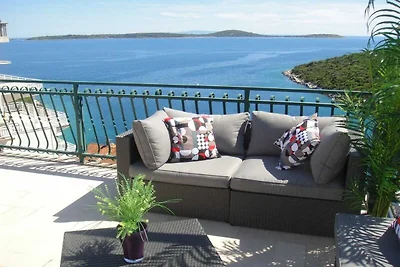 Wonderful Visinisce Apartments with Terrace a...