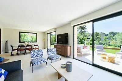 Villa in Mougins mit Pool und Baumhaus