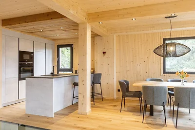 Superior Chalet # 27 with Sauna & Hot Tub