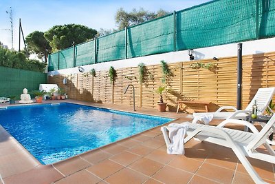 Schönes Ferienhaus in Blanes mit privatem Poo...