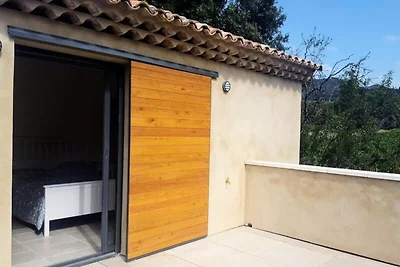 Haus am Fuße der Reben