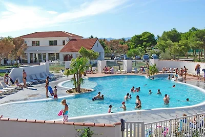 Kleurrijk vakantiehuis in mediterrane stijl