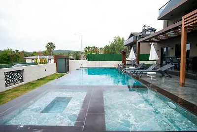 Villa in Fethiye met zwembad