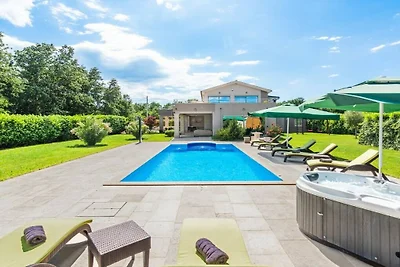 Villa in Barban mit Schwimmbecken