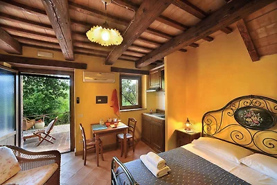 Ferienhaus in Pontano mit Garten