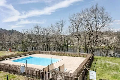 Wohnung in Argentat mit beheiztem Pool