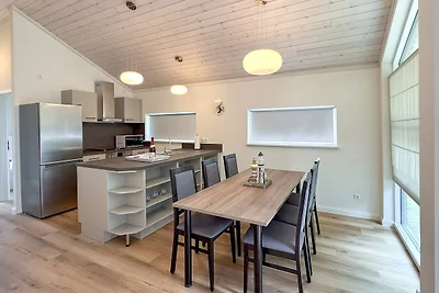 Vakantiehuis in Scandinavische stijl met saun...