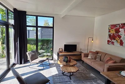 Vakantiehuis in Halfweg met terras