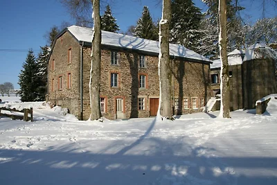 Stenen Huis in Ardennen bij Bos