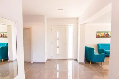 Villa mit Pool und Meerblick in Fazana -...