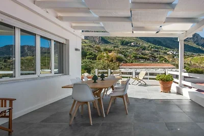 Seaview Villa In Mongerbino